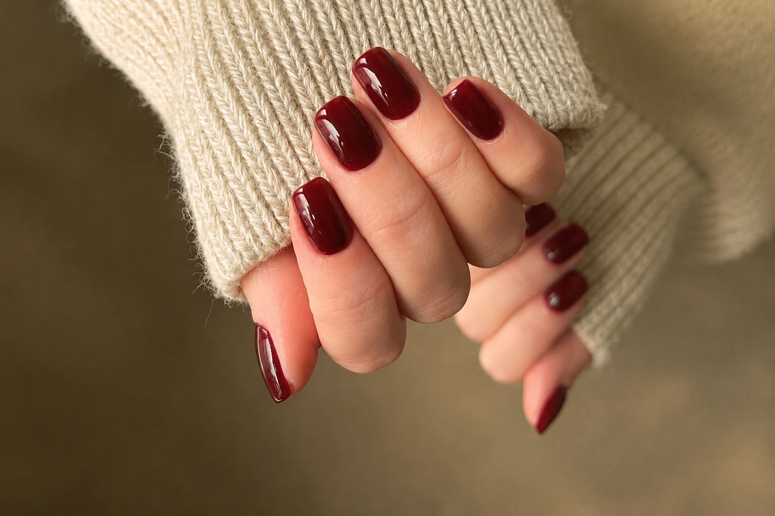 Berry chic nails